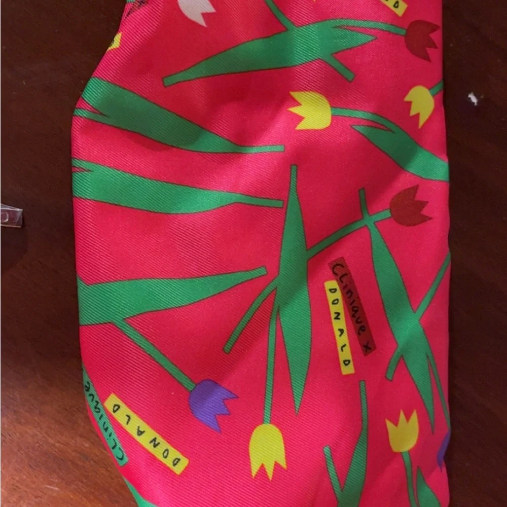 Two makeup bags nwot - Picture 2 of 6